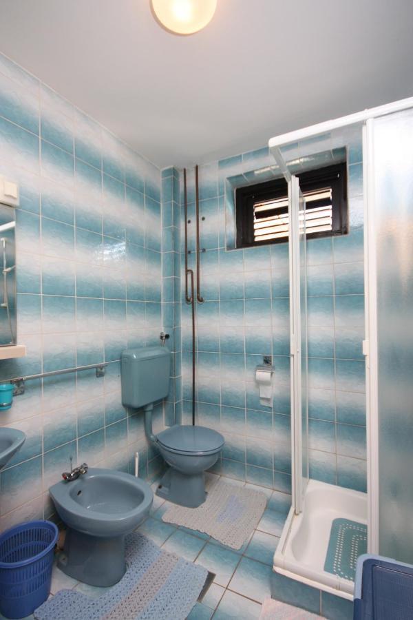 Apartments For Families With Children Lopar, Rab - 10402 المظهر الخارجي الصورة