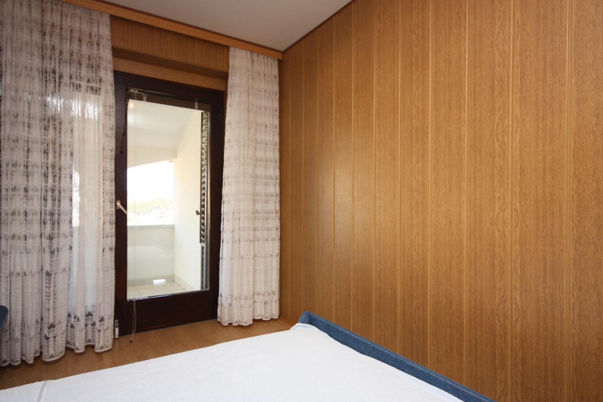 Apartments For Families With Children Lopar, Rab - 10402 الغرفة الصورة